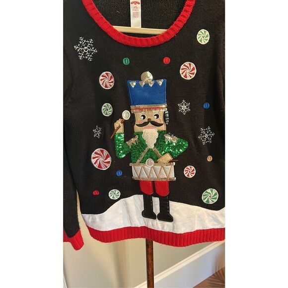 Nutcracker Christmas Sweater Large - Picture 2 of 9